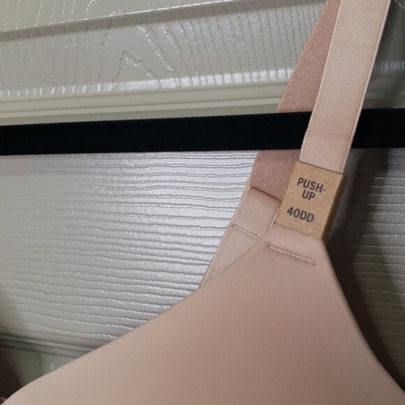 NWT PINK Victoria's Secret Wear Everywhere Push Up Bra Size 40DD - Picture 3 of 7